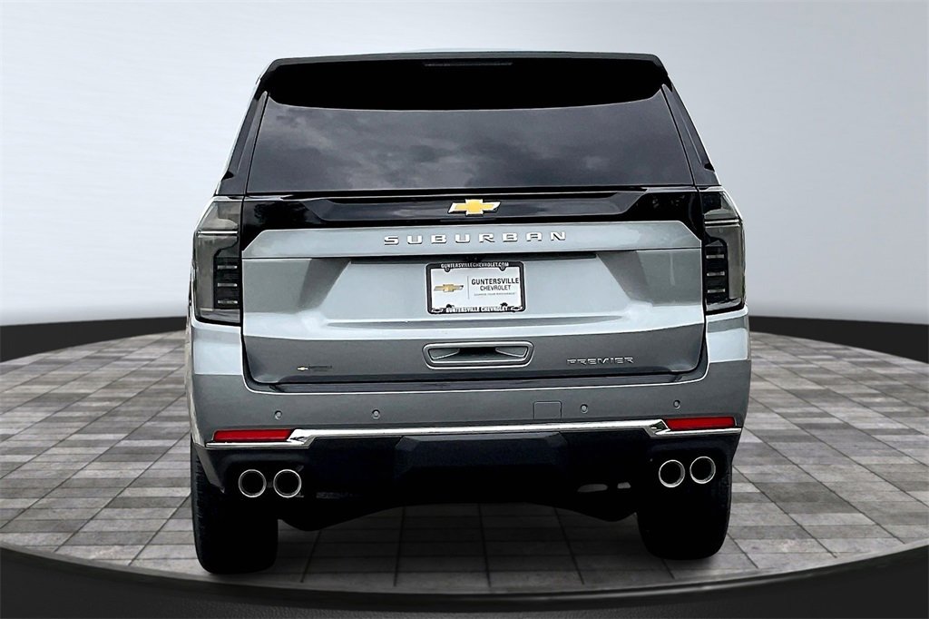 2025 Chevrolet Suburban Premier photo 3