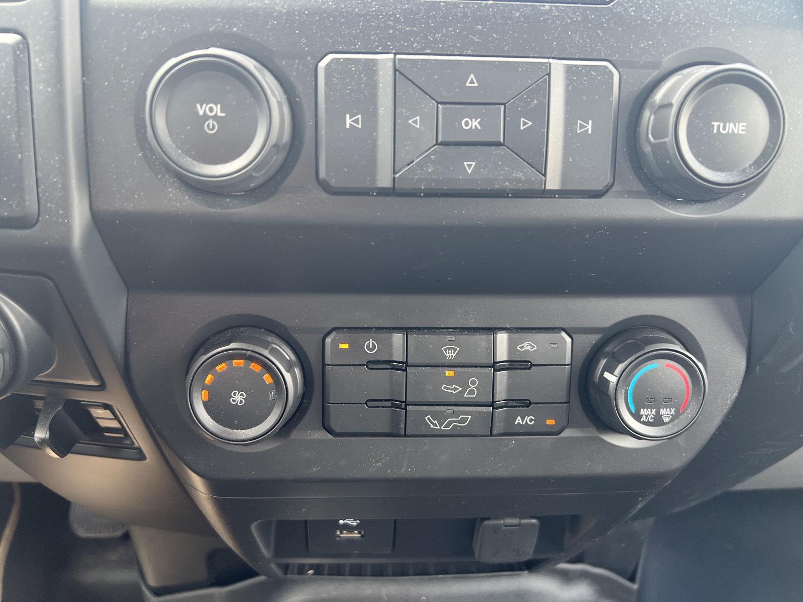 2020 Ford F-150 XL photo 14