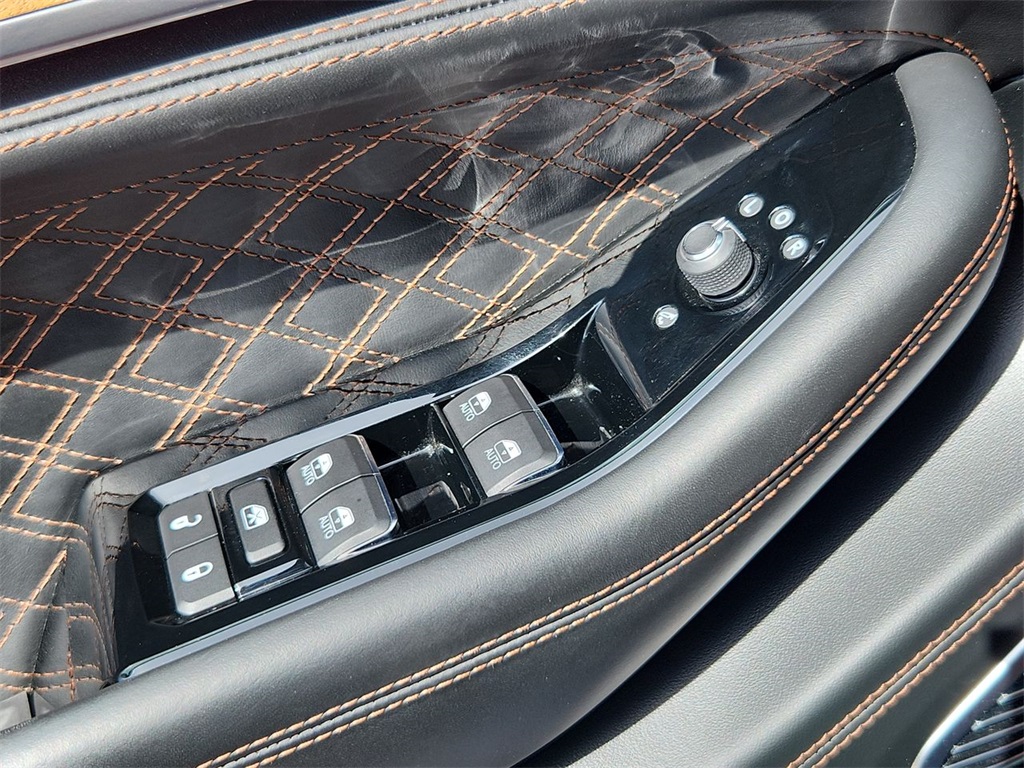 2021 Jeep Grand Cherokee L Summit Reserve photo 10