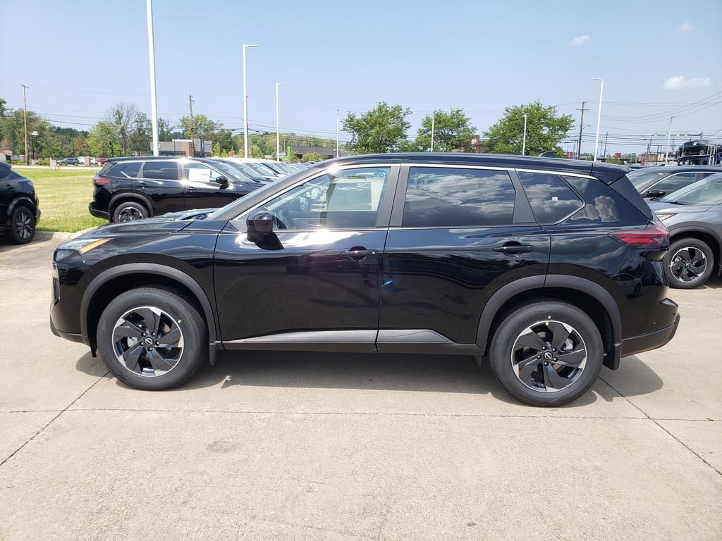 2026 Nissan Rogue SV photo 2