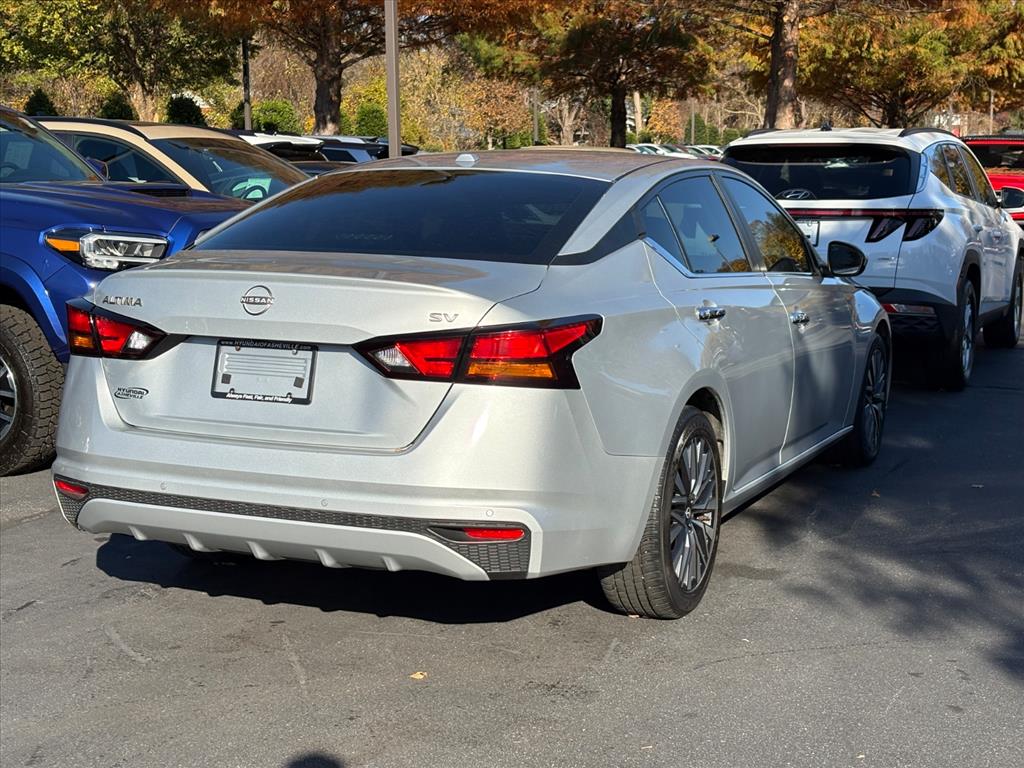 2023 Nissan Altima 2.5 SV photo 4