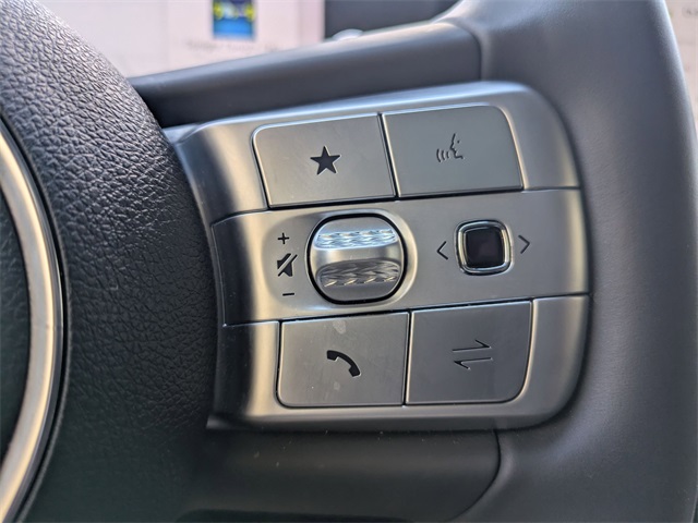 2024 Genesis GV60 RWD photo 14