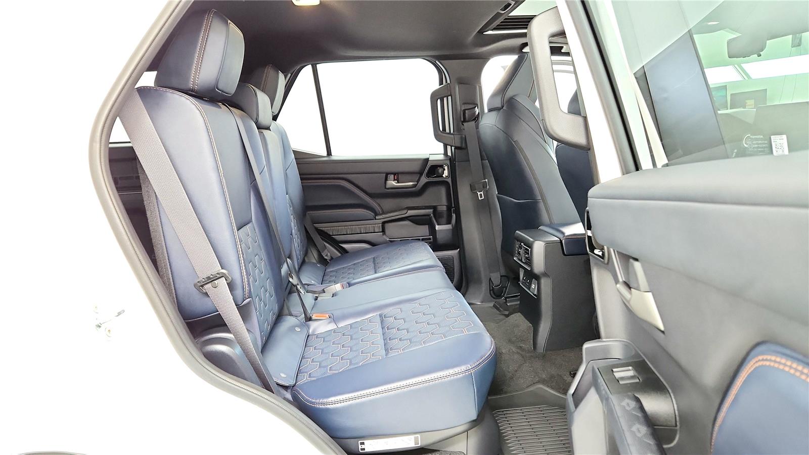 2025 Toyota 4Runner photo 15