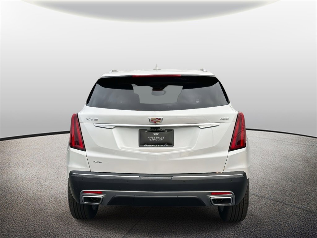 2025 Cadillac XT5 Premium Luxury photo 3
