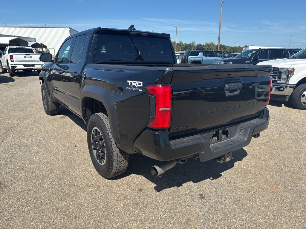 2025 Toyota Tacoma TRD Sport photo 2