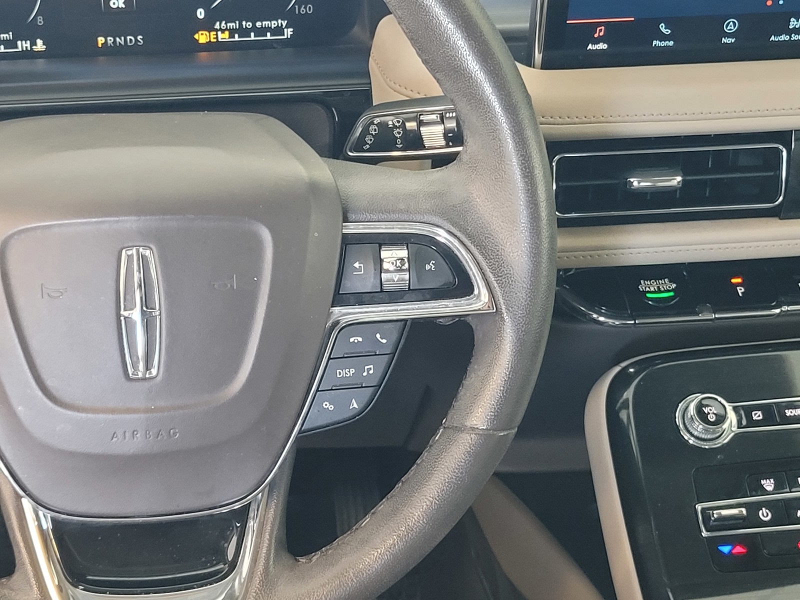 2022 Lincoln Nautilus Standard photo 14