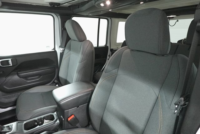 2025 Jeep Wrangler Sport S photo 13