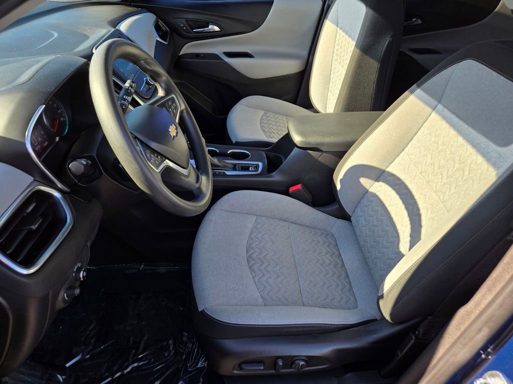 2022 Chevrolet Equinox LS photo 10