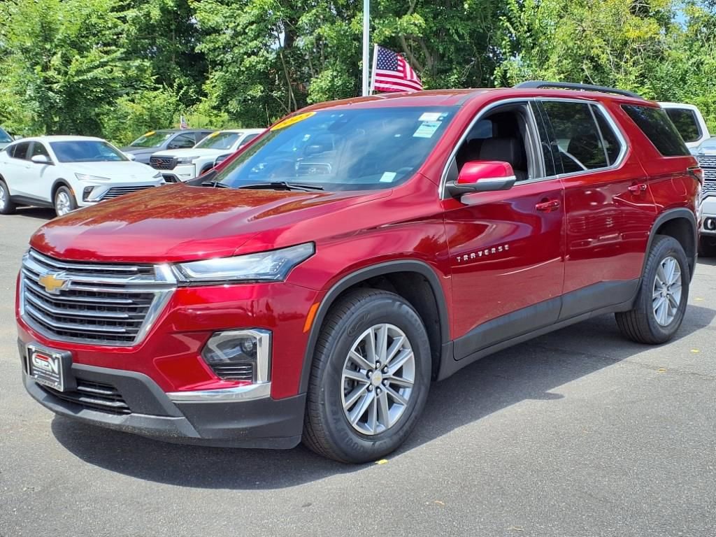 2023 Chevrolet Traverse Leather photo 2