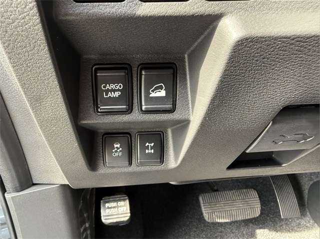 2025 Nissan Frontier PRO-4X photo 19