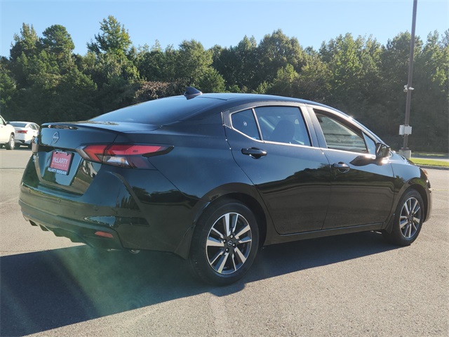 2025 Nissan Versa SV photo 3