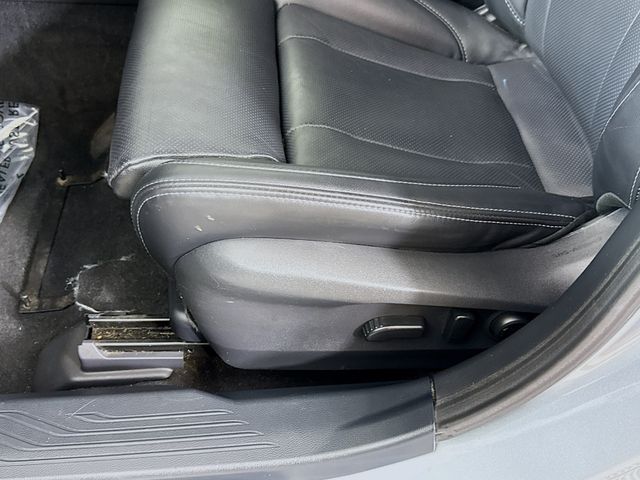 2020 Subaru Outback Limited photo 18