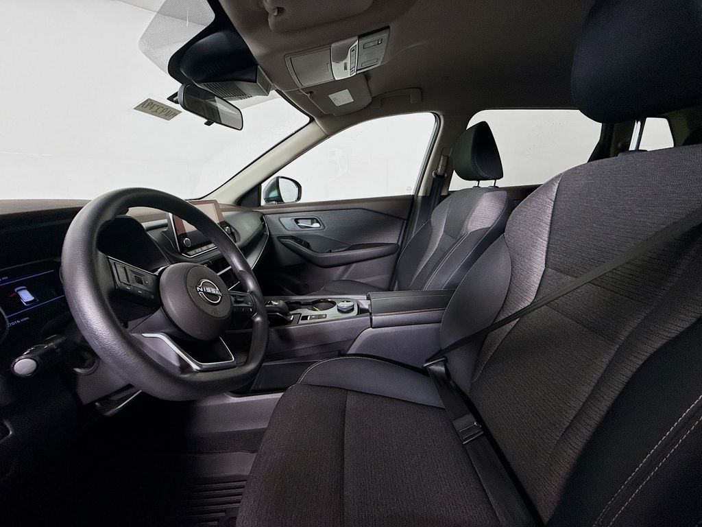2022 Nissan Rogue SV photo 20