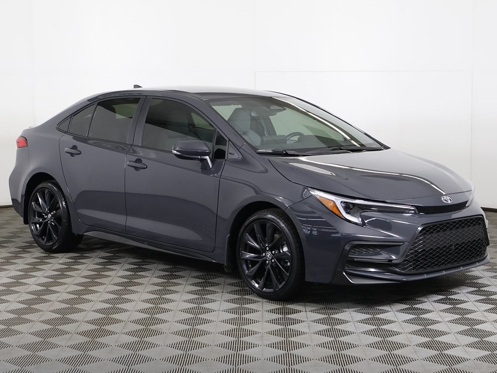 2025 Toyota Corolla SE photo 2
