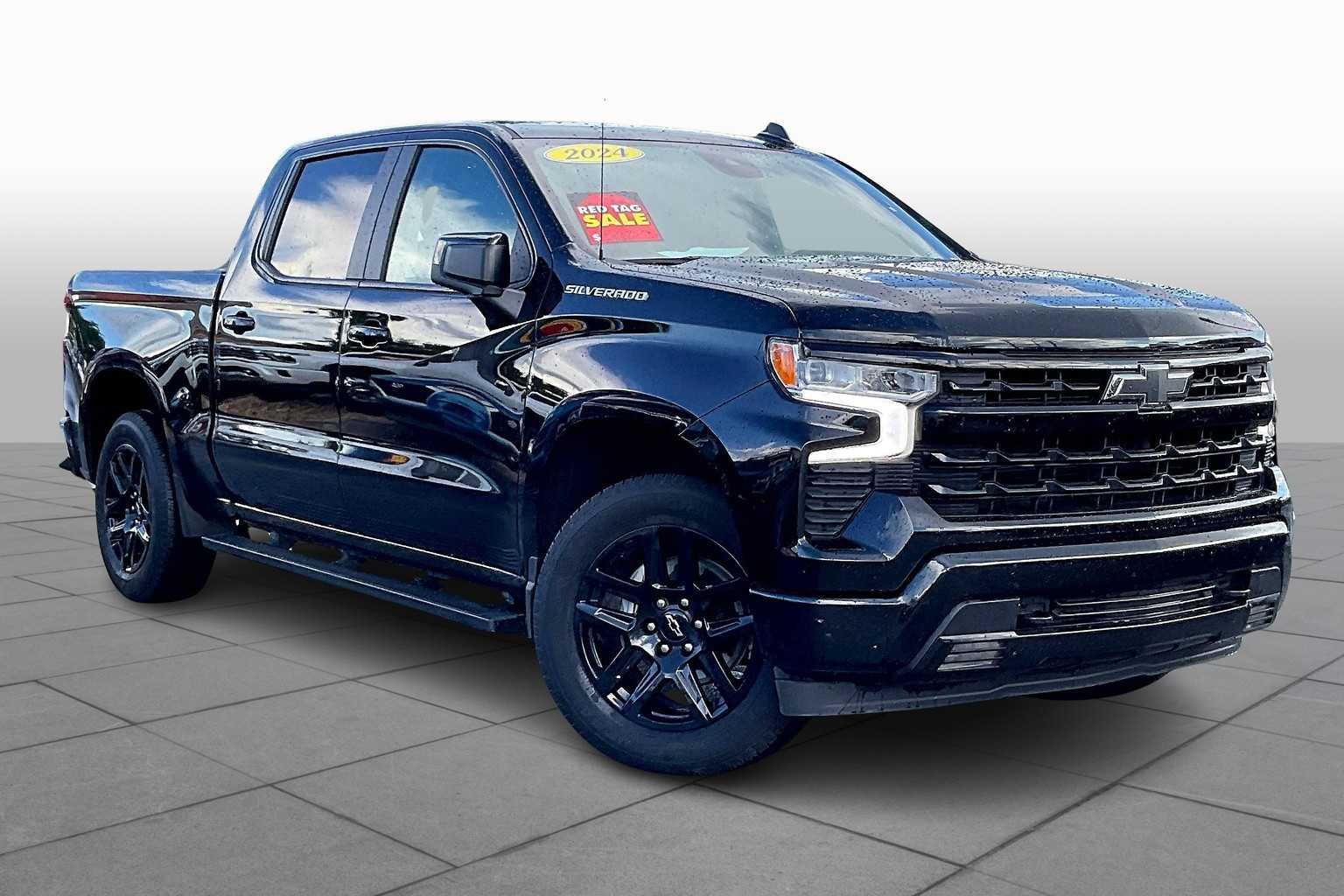 2024 Chevrolet Silverado 1500 RST photo 2