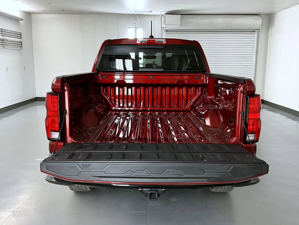 2025 Chevrolet Colorado Z71 photo 11