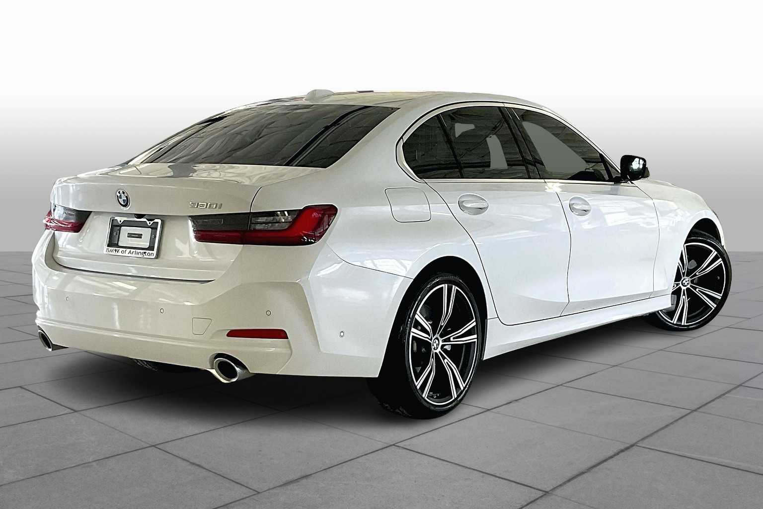 2024 Bmw 330i Sedan photo 12