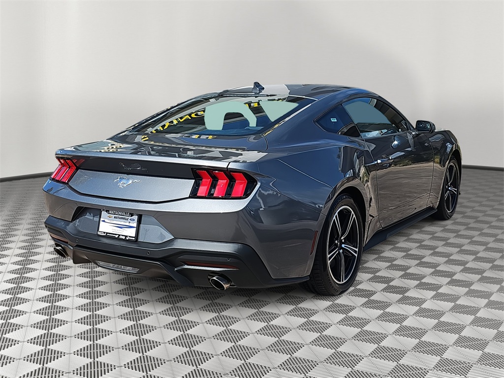 2024 Ford Mustang EcoBoost photo 3
