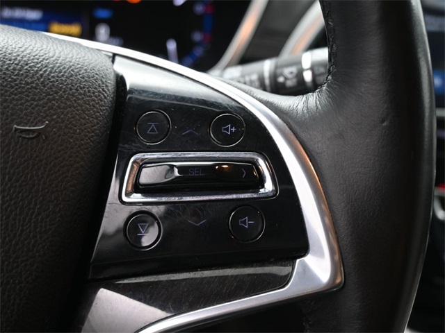 2016 Cadillac SRX Luxury photo 2