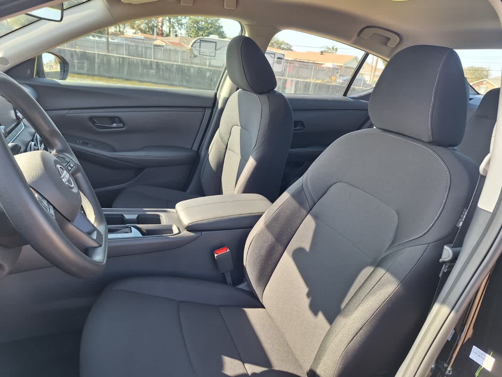 2025 Nissan Sentra S photo 11