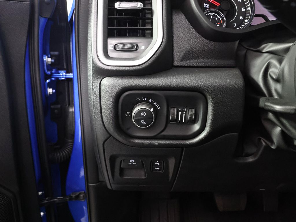 2025 Ram 1500 Big Horn photo 21