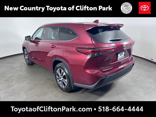 2022 Toyota Highlander XLE photo 4