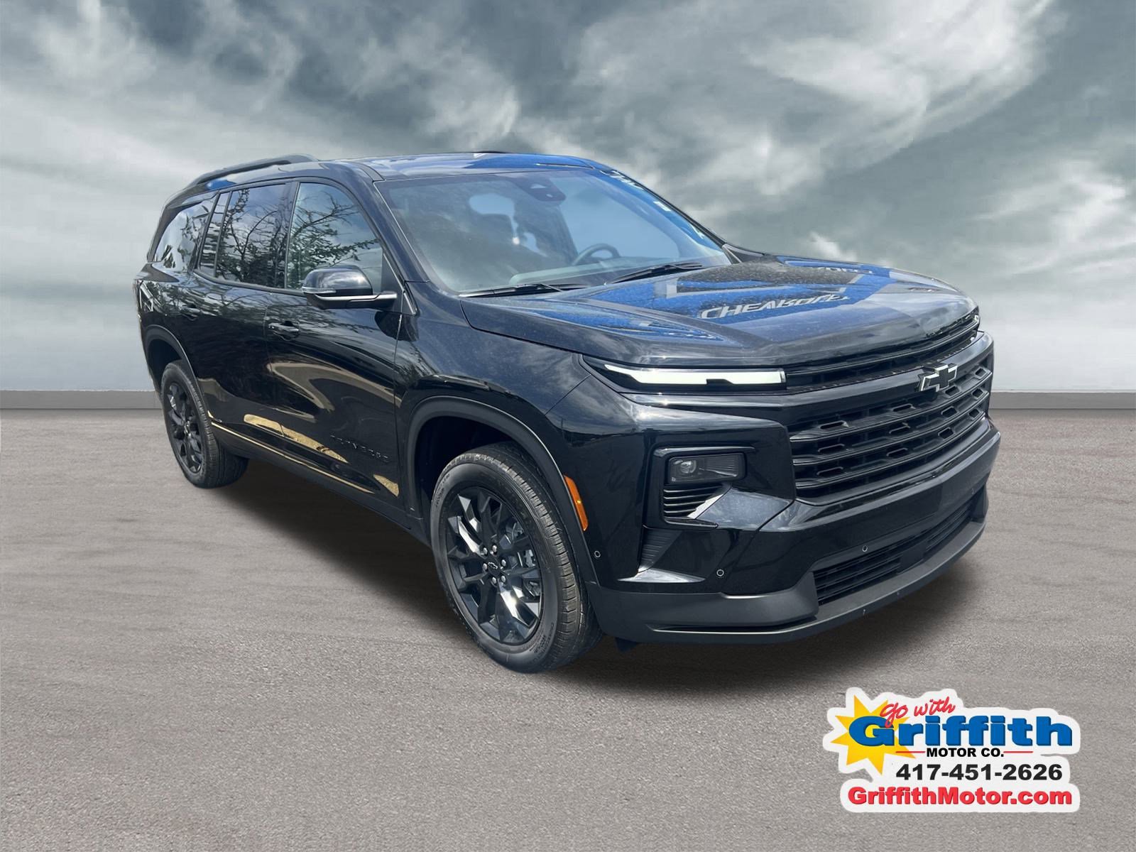 2025 Chevrolet Traverse photo 2