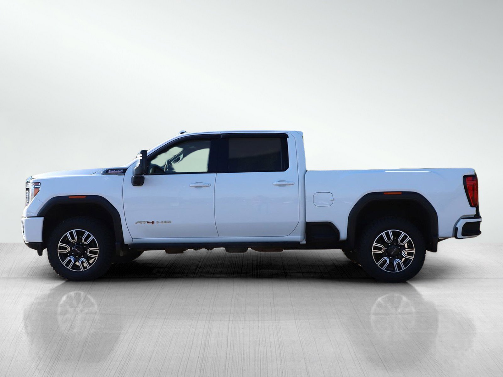 Used 2022 GMC Sierra 2500HD AT4 with VIN 1GT19PEY0NF306864 for sale in Roseville, Minnesota