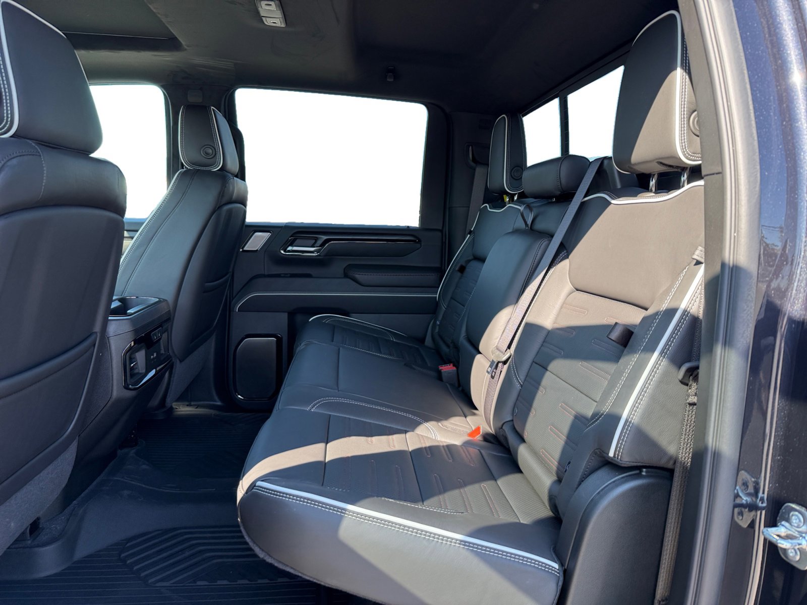 2025 Gmc Sierra HD AT4X photo 16