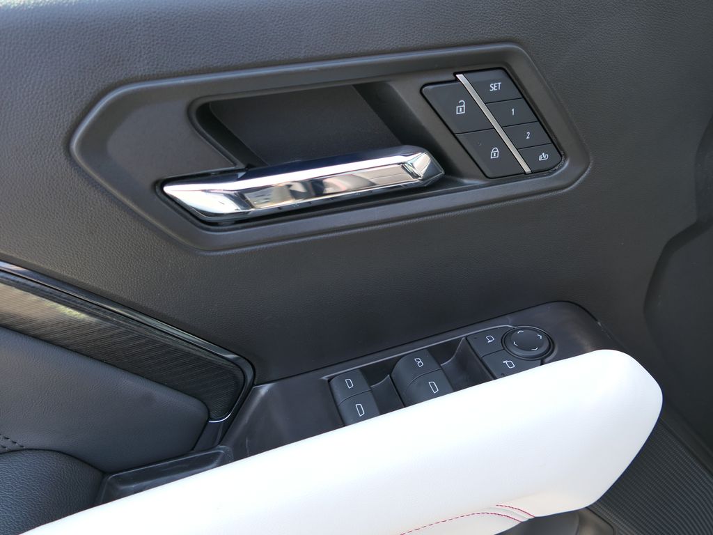 2024 Gmc Canyon AT4X photo 11