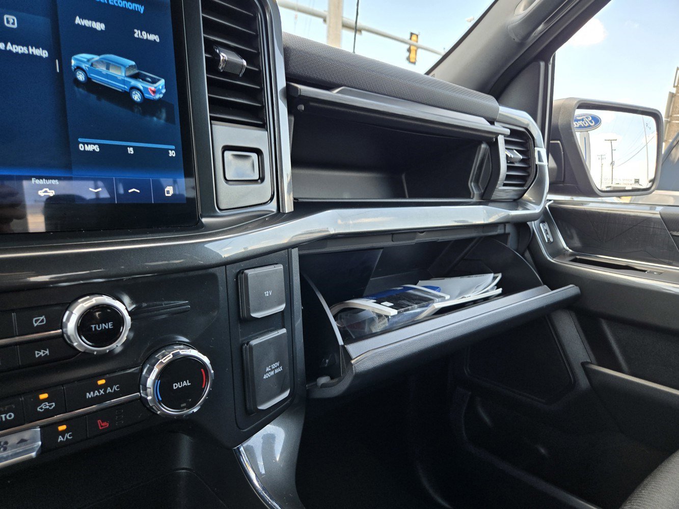 2022 Ford F-150 XLT photo 12