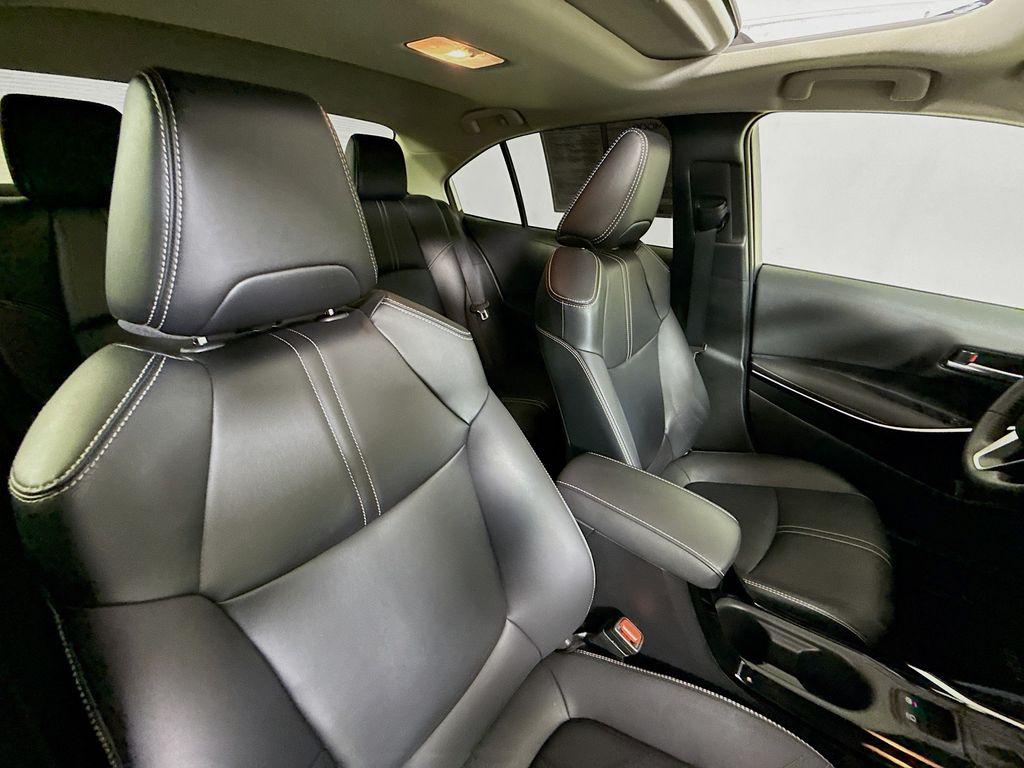 2022 Toyota Corolla XLE photo 27