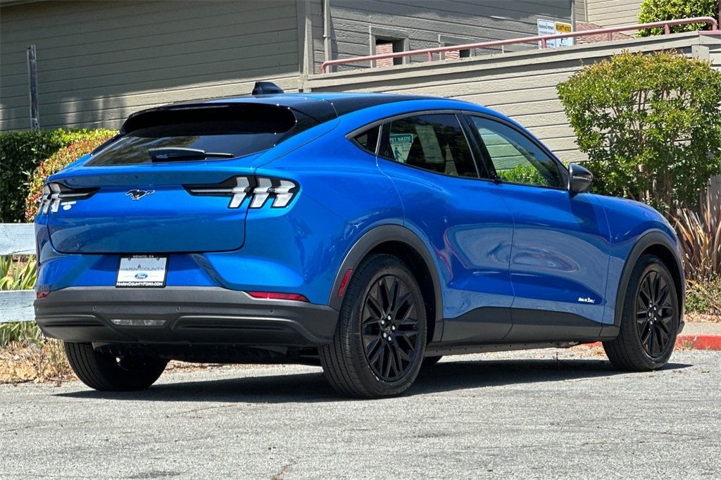 2025 Ford Mustang Mach-E Select photo 4