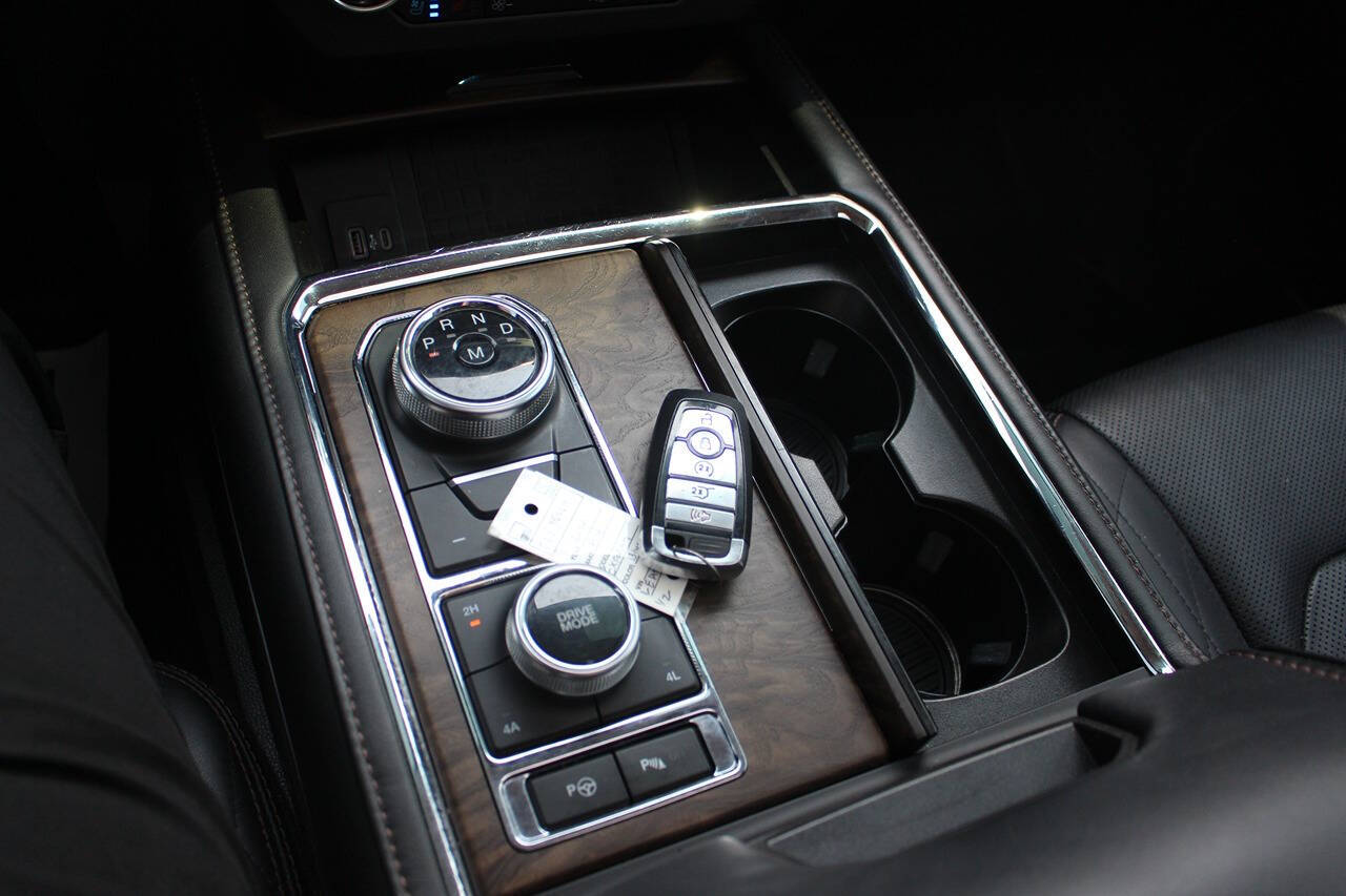 2020 Ford Expedition Platinum photo 13