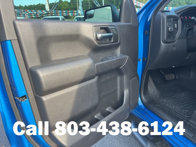 2024 Chevrolet Silverado 1500 Custom photo 4