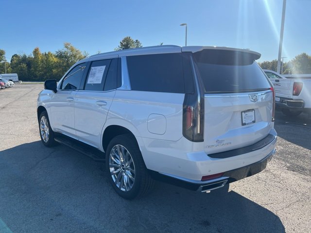 2023 Cadillac Escalade Premium Luxury photo 3