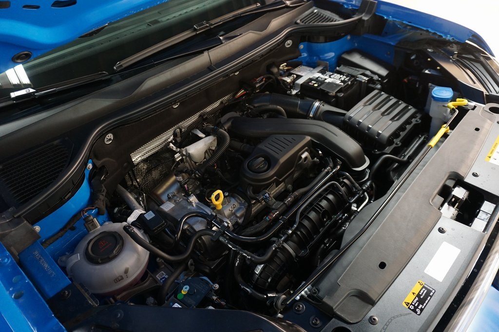 2025 Volkswagen Taos SE photo 25