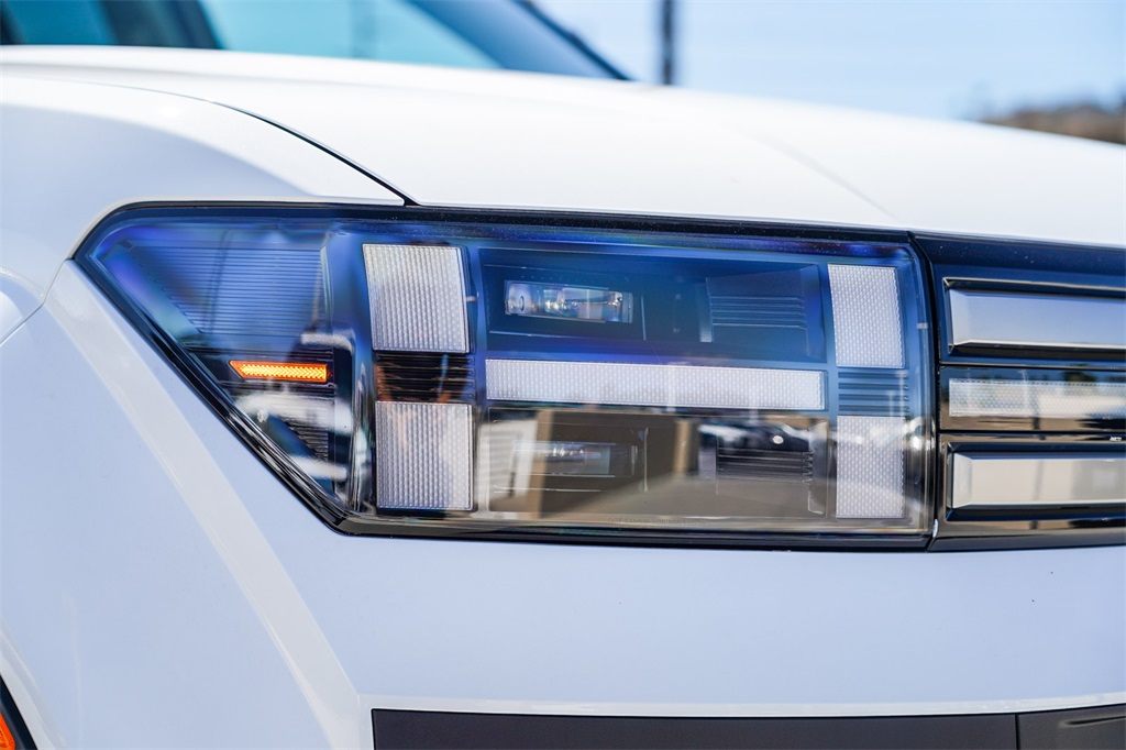 2026 Hyundai Santa Fe SEL photo 2
