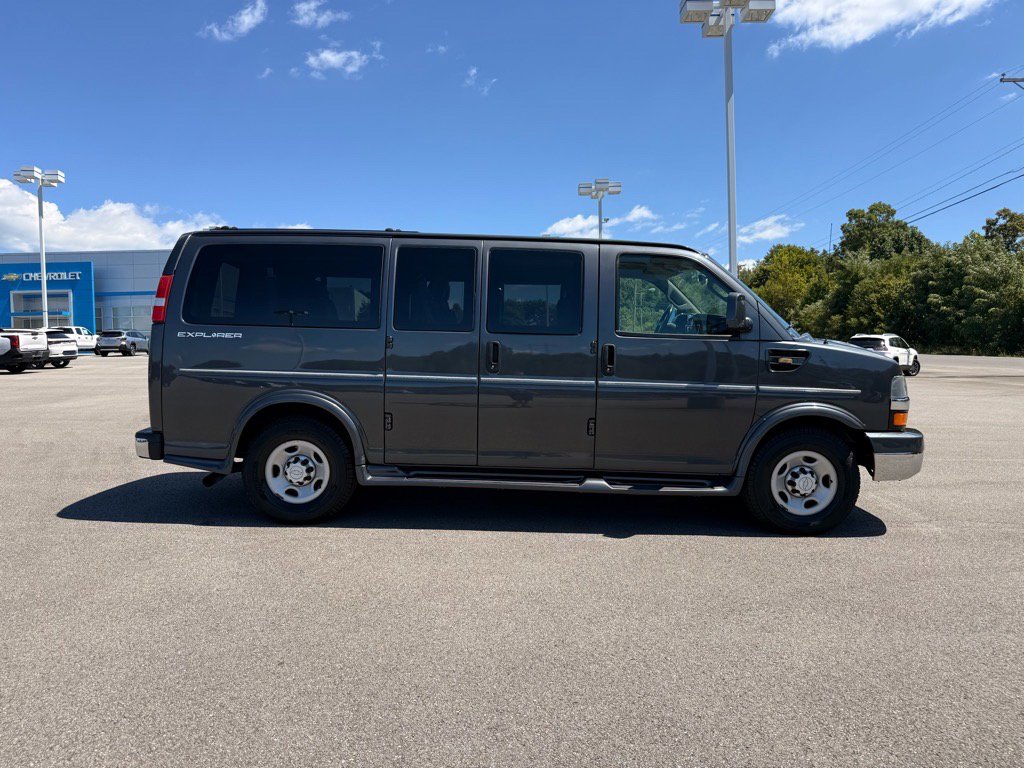 2016 Chevrolet Express 2500 Work Van Cargo photo 6