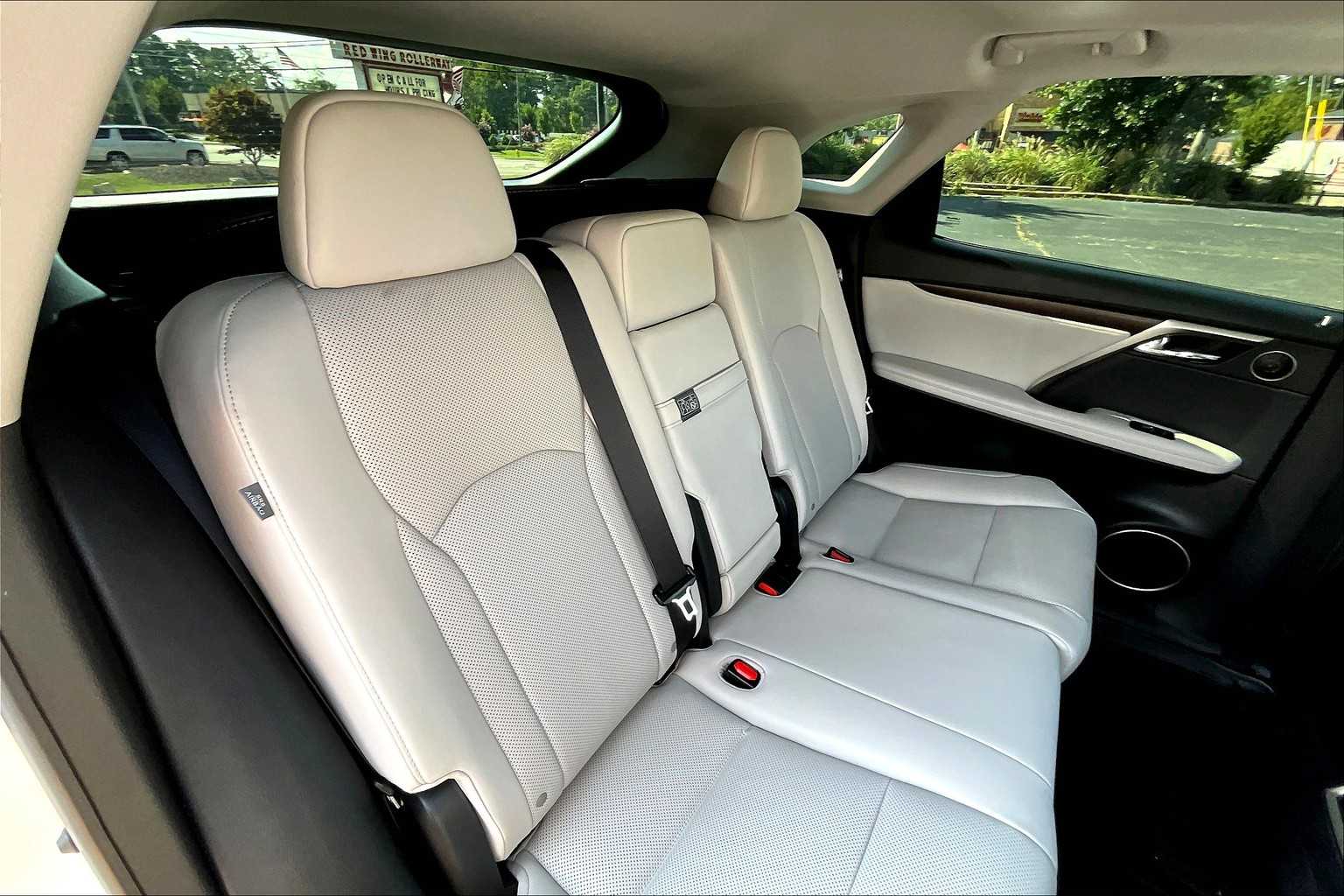 2022 Lexus RX Premium photo 18