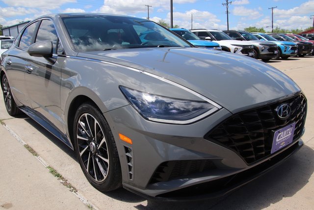 2021 Hyundai Sonata Limited photo 2