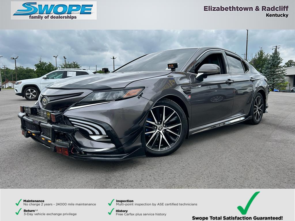 2022 Toyota Camry SE photo 2