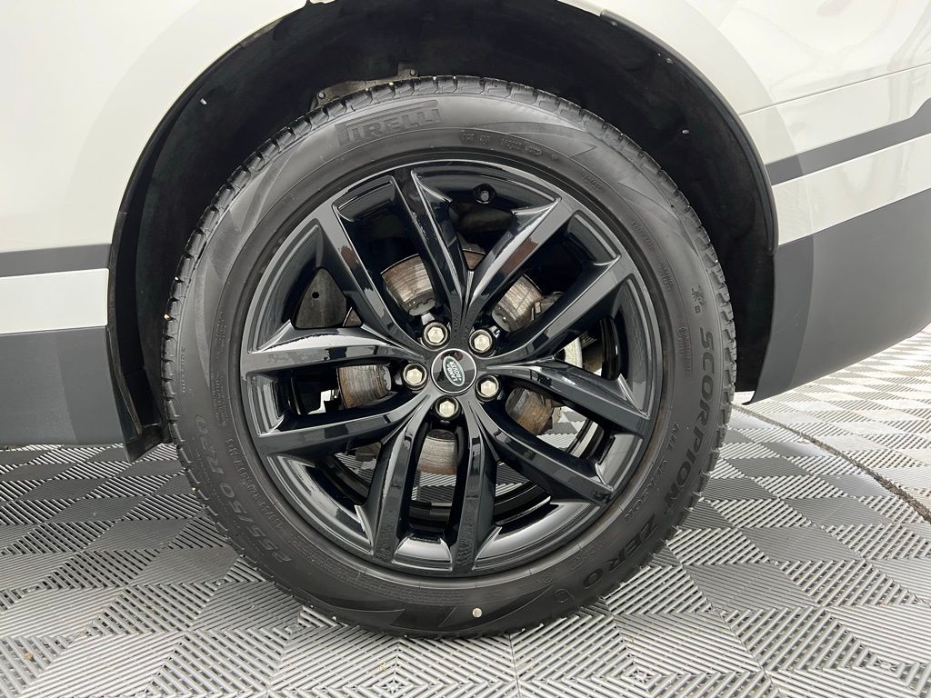 2024 Land Rover Range Rover Velar S photo 37