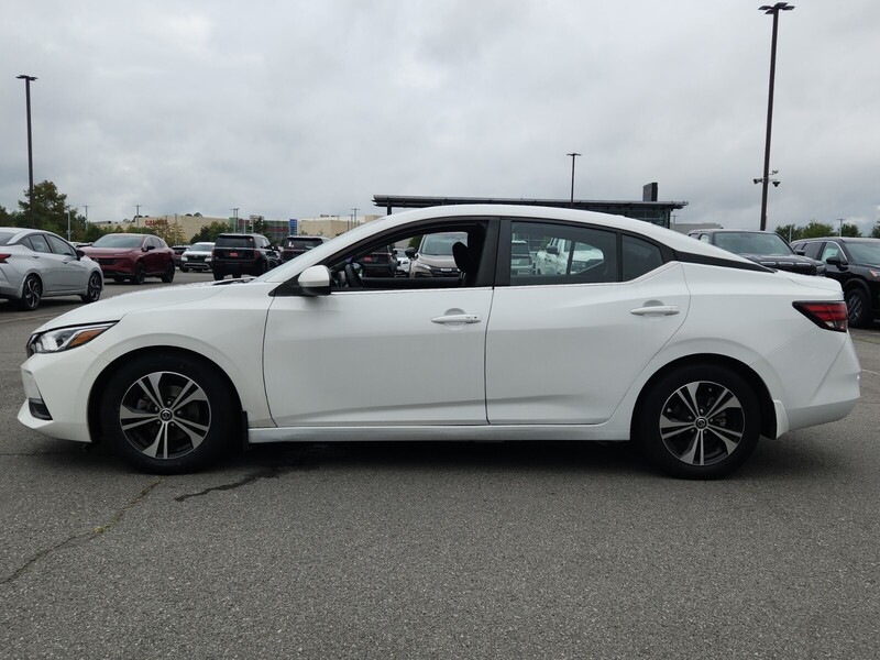 2021 Nissan Sentra SV photo 5