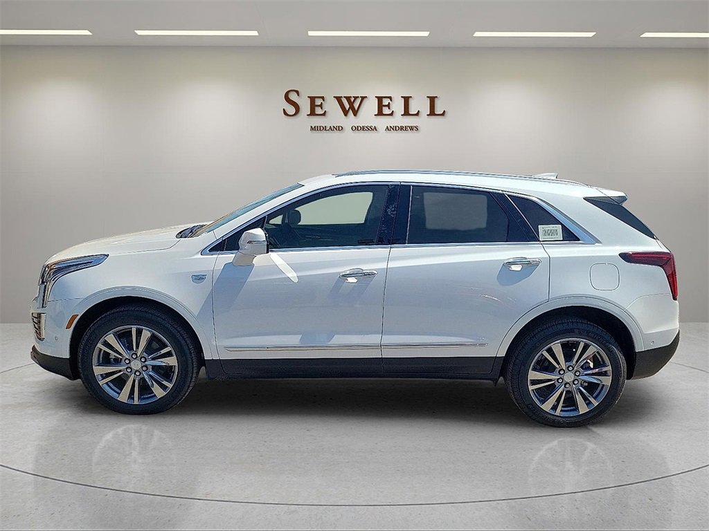2025 Cadillac XT5 Premium Luxury photo 2