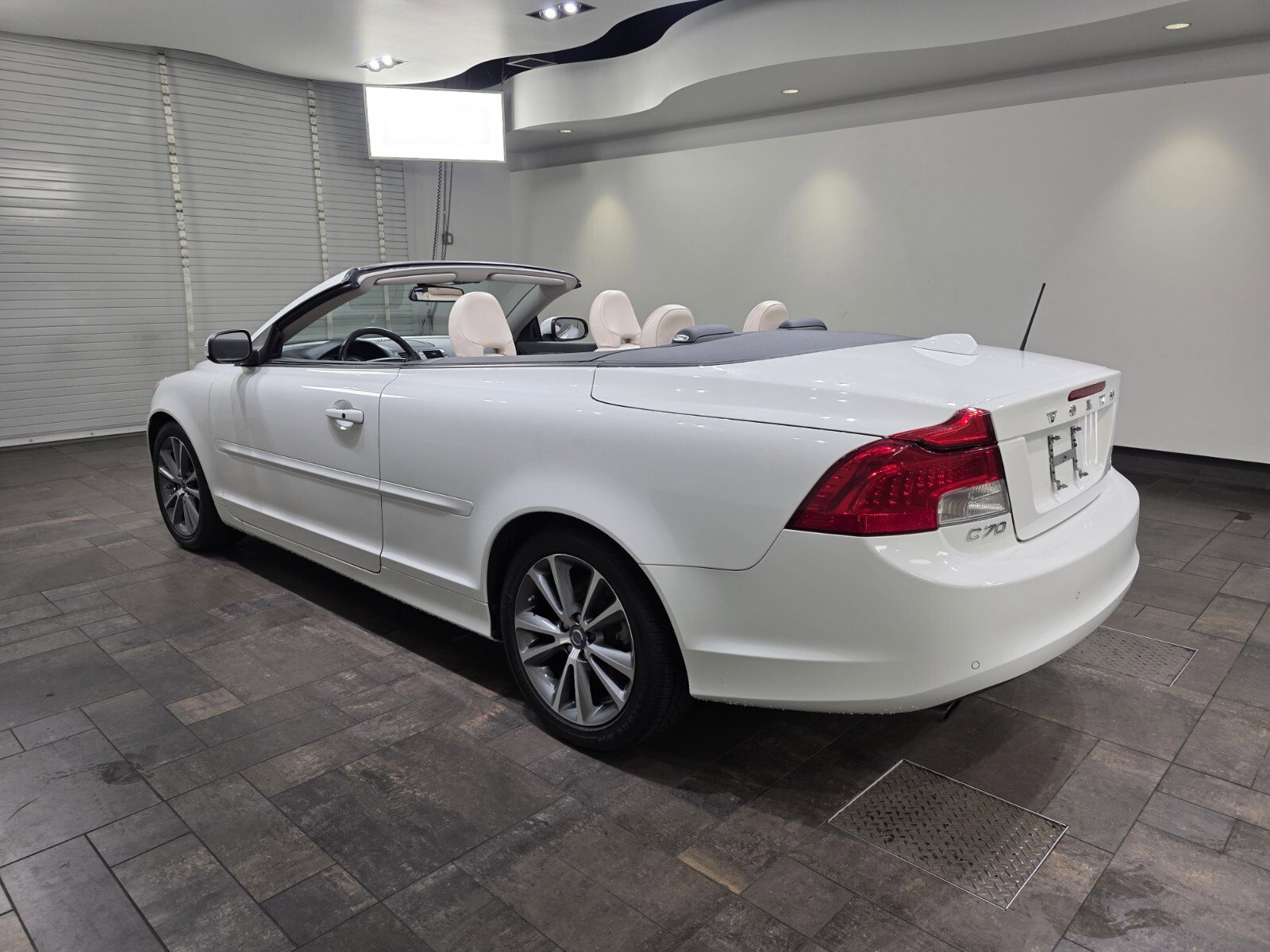 2013 Volvo C70 T5 photo 4