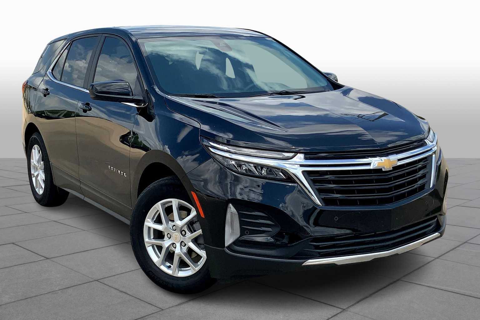 2023 Chevrolet Equinox LT photo 3