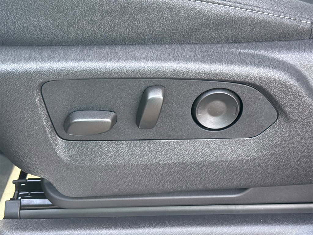 2026 GMC SIERRA - Image 16