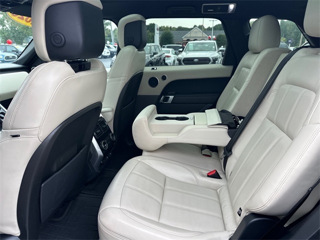 2020 Land Rover Range Rover Sport HSE photo 13