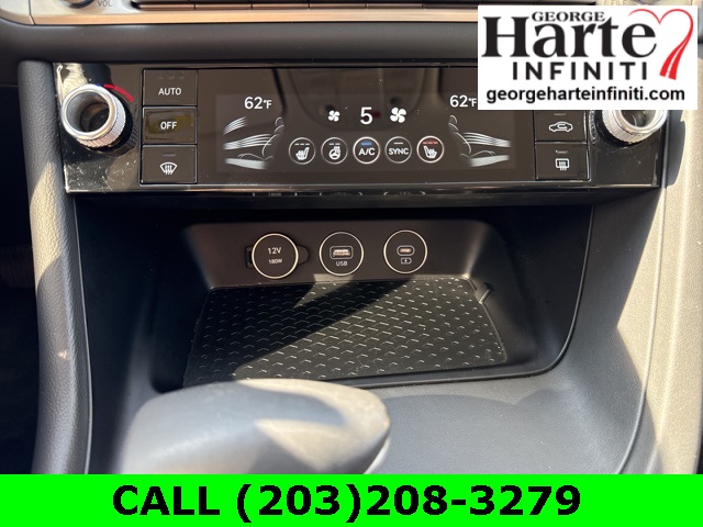 2025 Genesis G70 2.5T photo 25